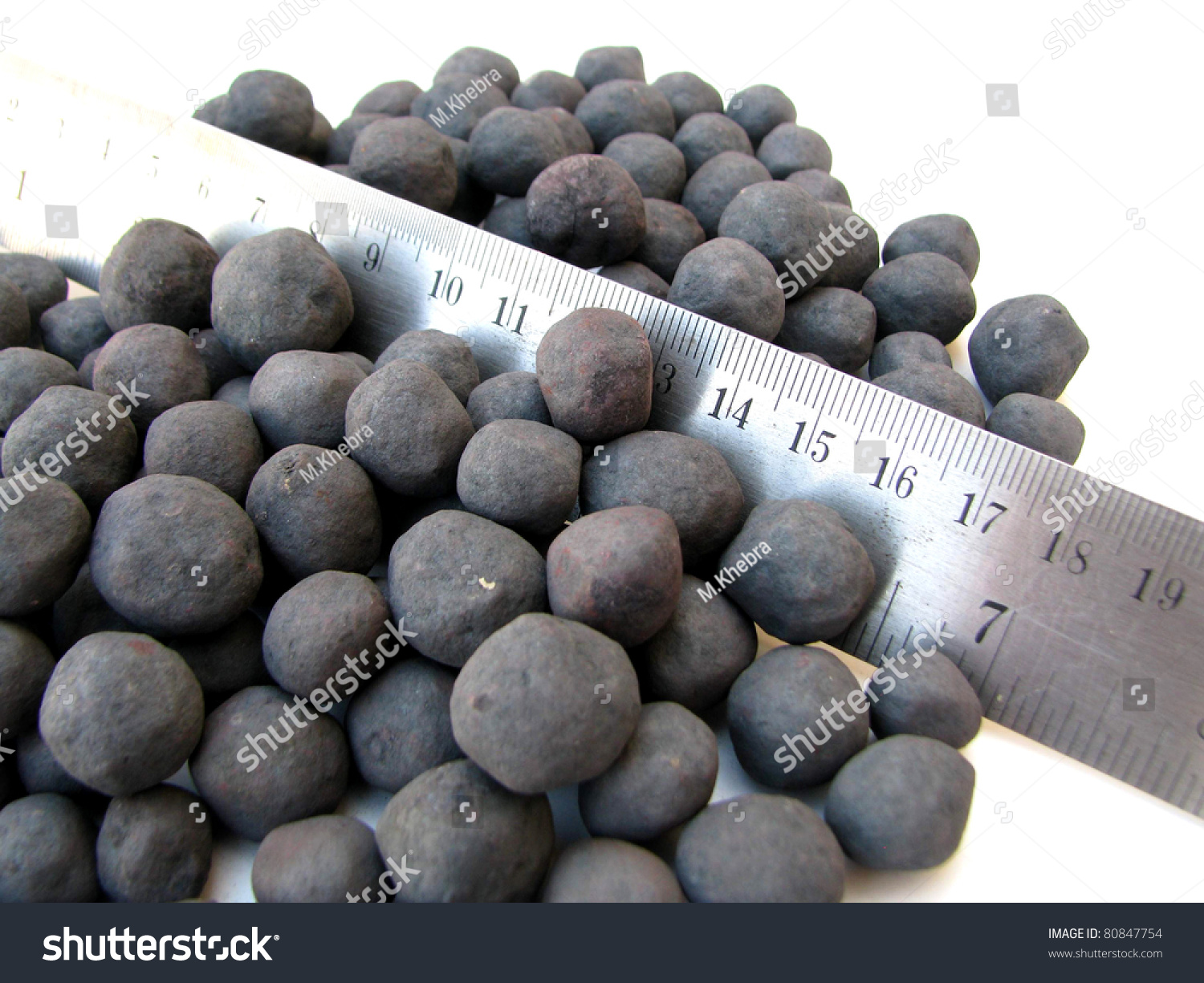 铁矿球团球通常809000918毫米.